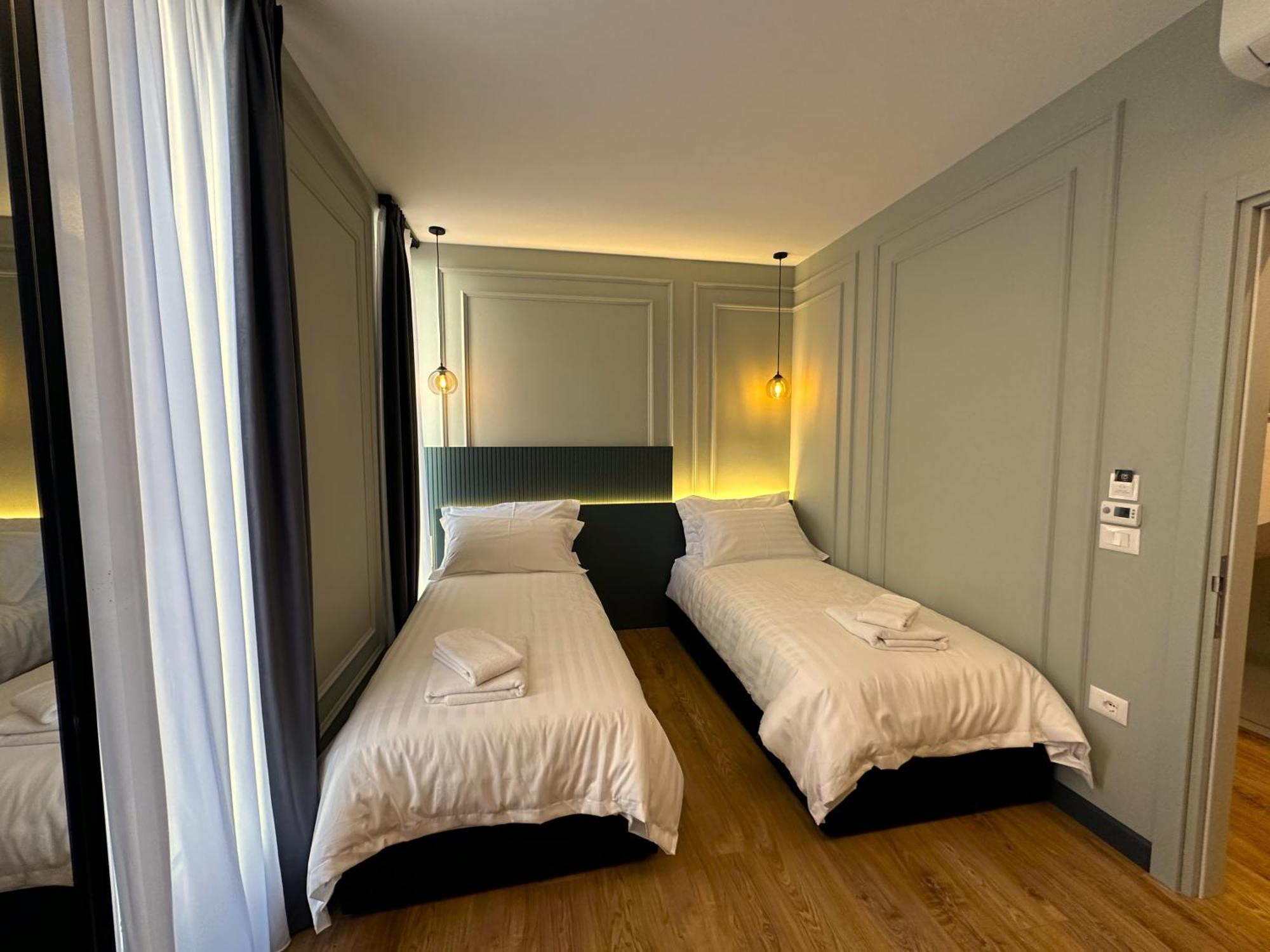 Tirana Central Rooms Guest house