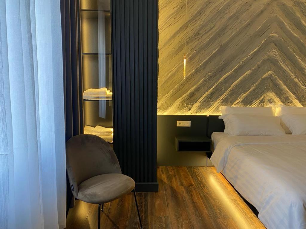 Tirana Central Rooms Guest house *