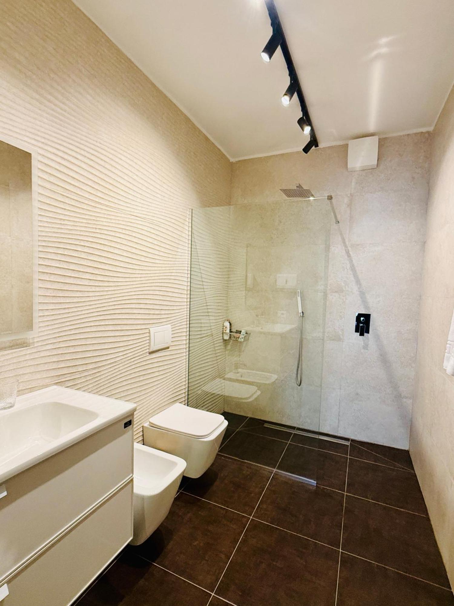 Tirana Central Rooms *